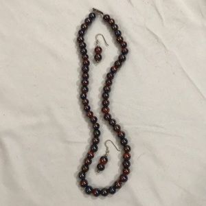 Necklace and earring set